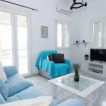 Holiday home Ultramare Mykonos Beachfront House With 2 Outdoor Tubs