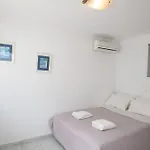 Ultramare Mykonos Beachfront House With 2 Outdoor Tubs * Panormos (Mykonos)