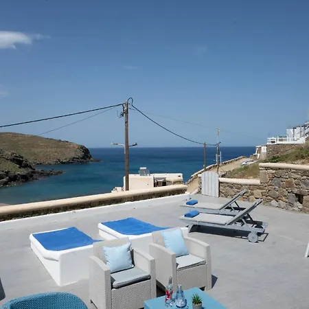 Ultramare Mykonos Beachfront House With 2 Outdoor Tubs Hébergement de vacances *