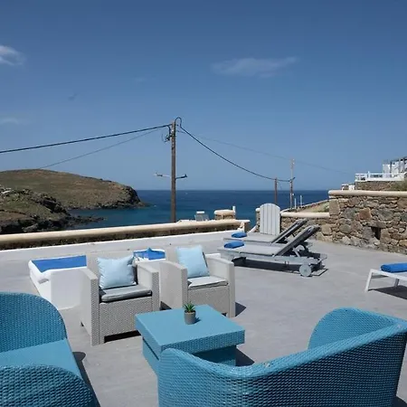 Hébergement de vacances Ultramare Mykonos Beachfront House With 2 Outdoor Tubs Panormos (Mykonos)