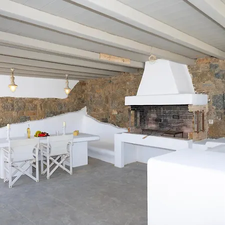 Ultramare Mykonos Beachfront House With 2 Outdoor Tubs *