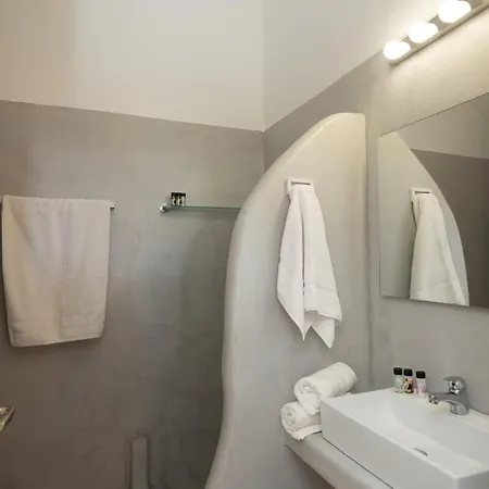 Ultramare Mykonos Beachfront House With 2 Outdoor Tubs *